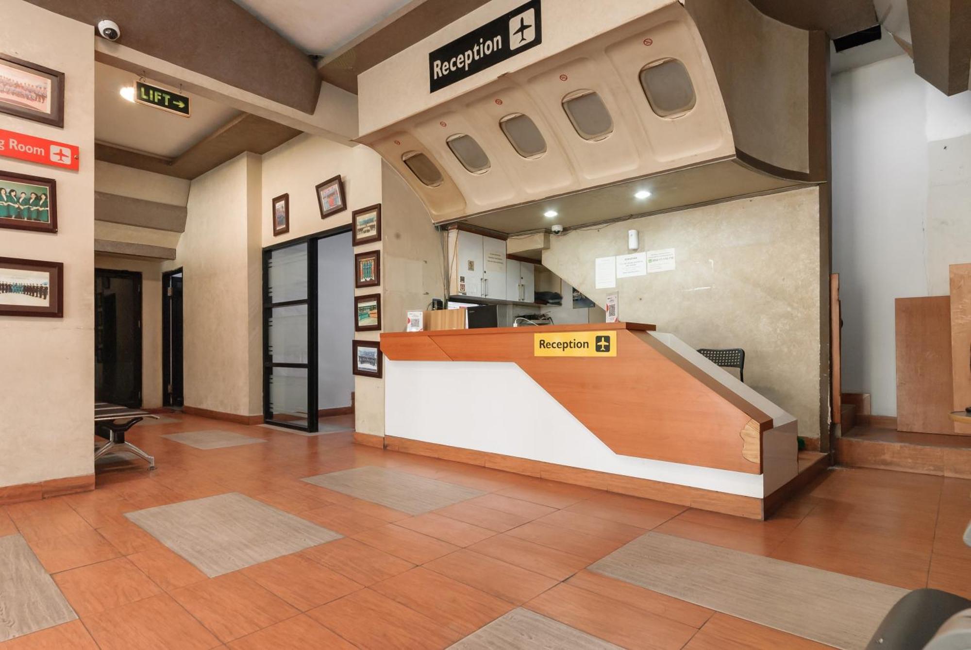 Reddoorz Near Mandaya Royal Hospital Puri Ξενοδοχείο Τάνγκερανγκ Εξωτερικό φωτογραφία