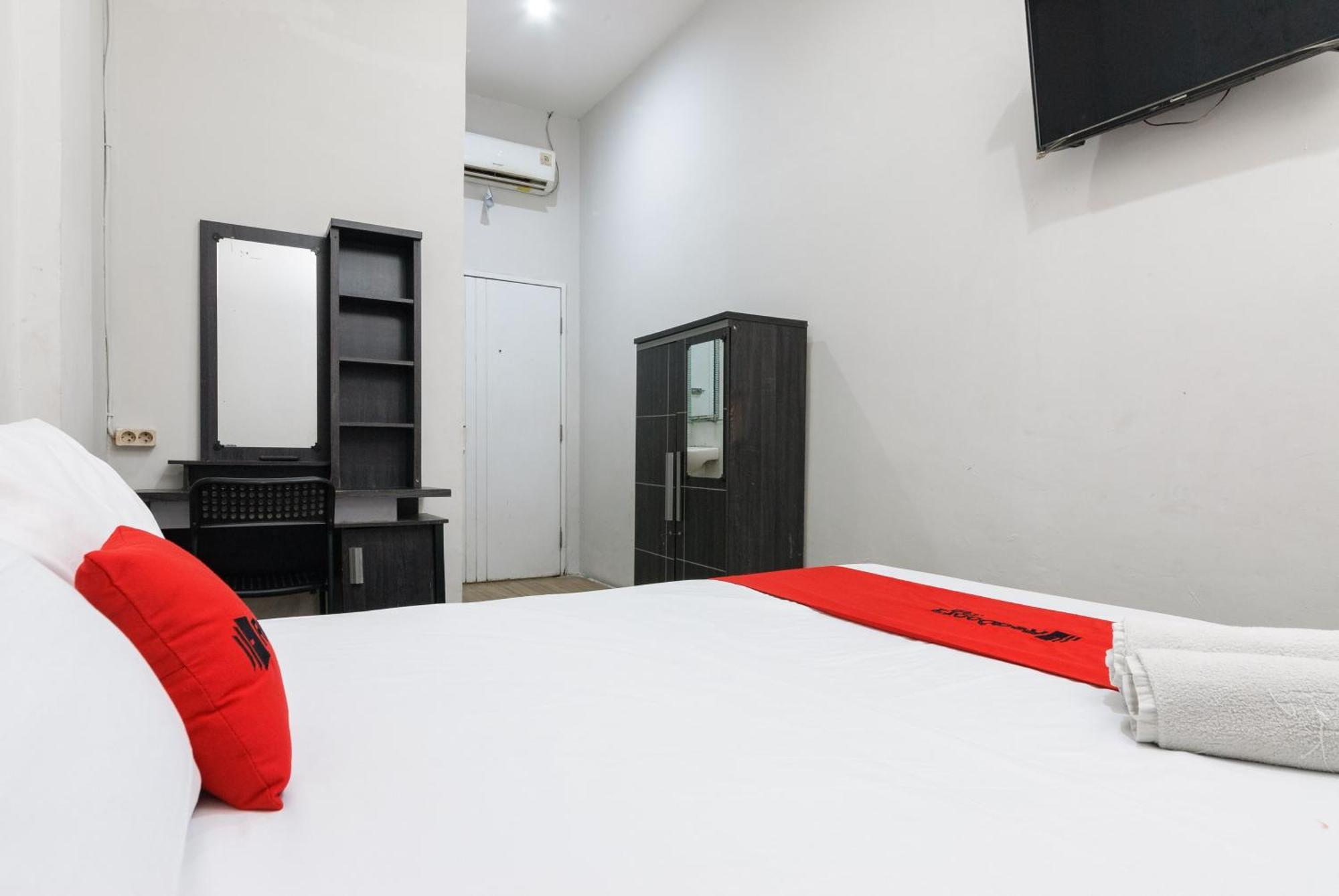 Reddoorz Near Mandaya Royal Hospital Puri Ξενοδοχείο Τάνγκερανγκ Εξωτερικό φωτογραφία