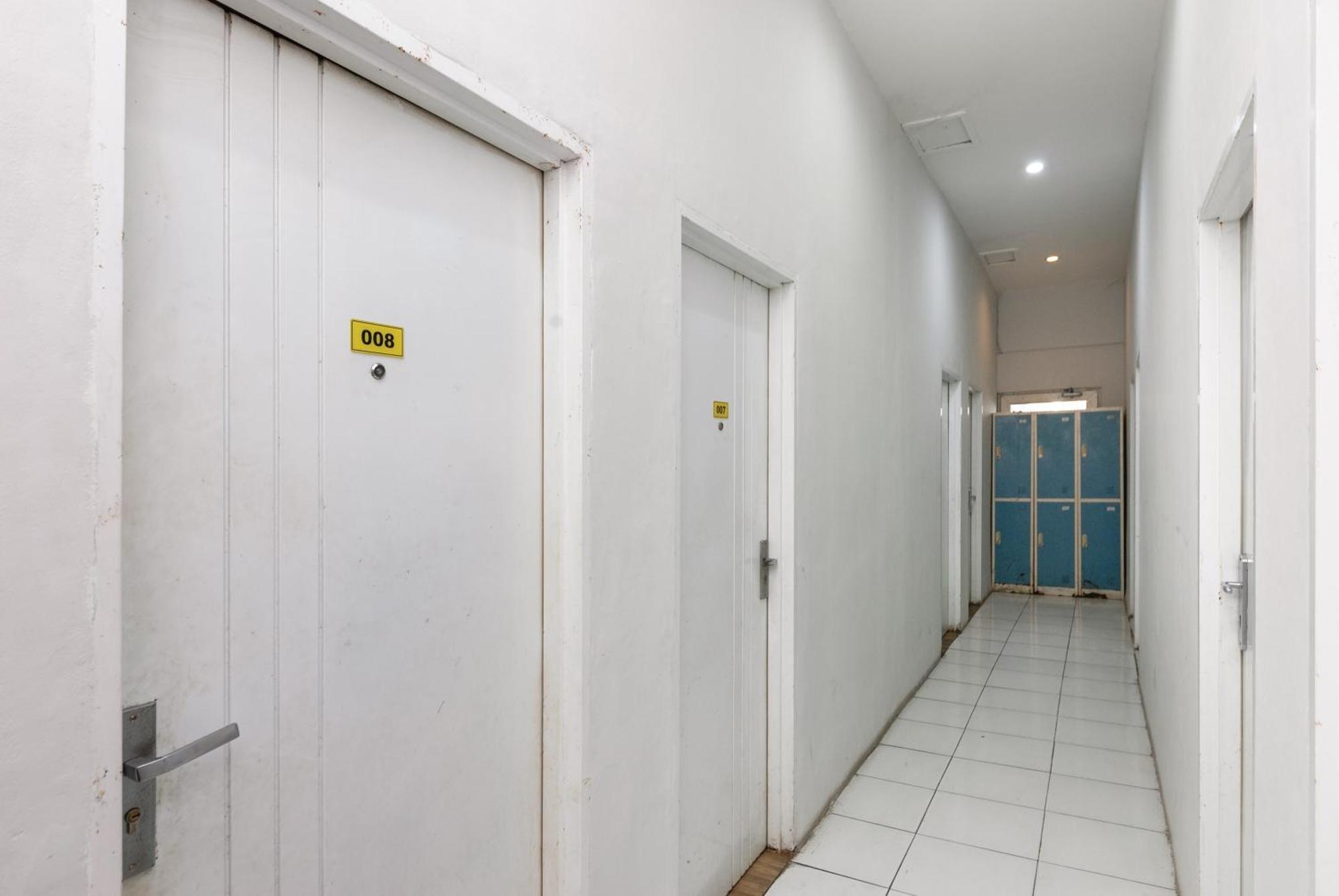 Reddoorz Near Mandaya Royal Hospital Puri Ξενοδοχείο Τάνγκερανγκ Εξωτερικό φωτογραφία