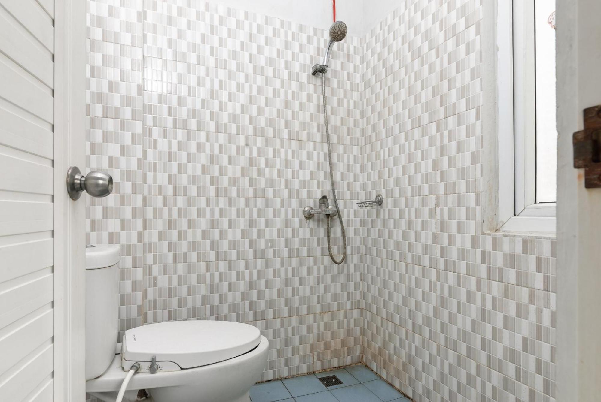 Reddoorz Near Mandaya Royal Hospital Puri Ξενοδοχείο Τάνγκερανγκ Εξωτερικό φωτογραφία
