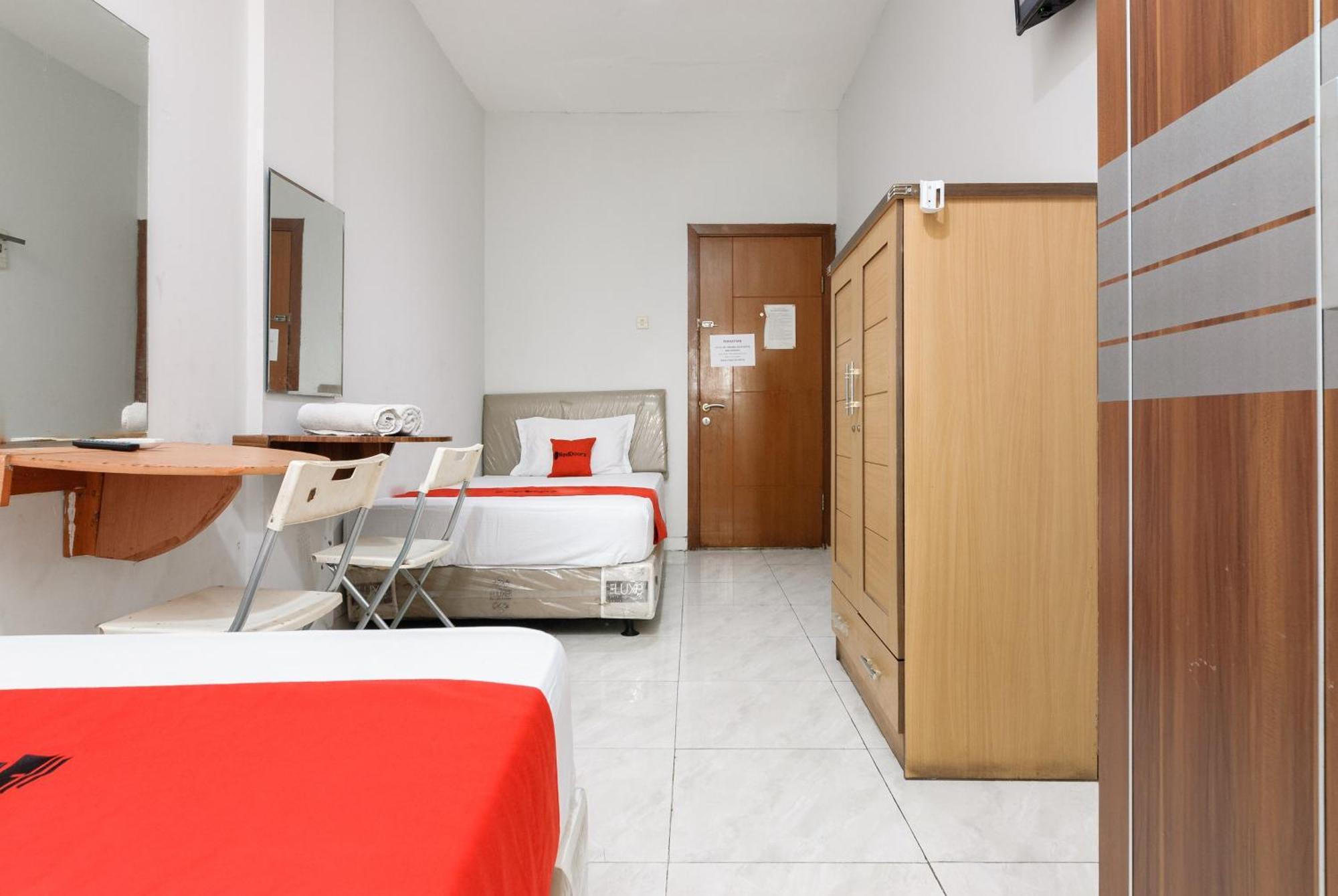 Reddoorz Near Mandaya Royal Hospital Puri Ξενοδοχείο Τάνγκερανγκ Εξωτερικό φωτογραφία